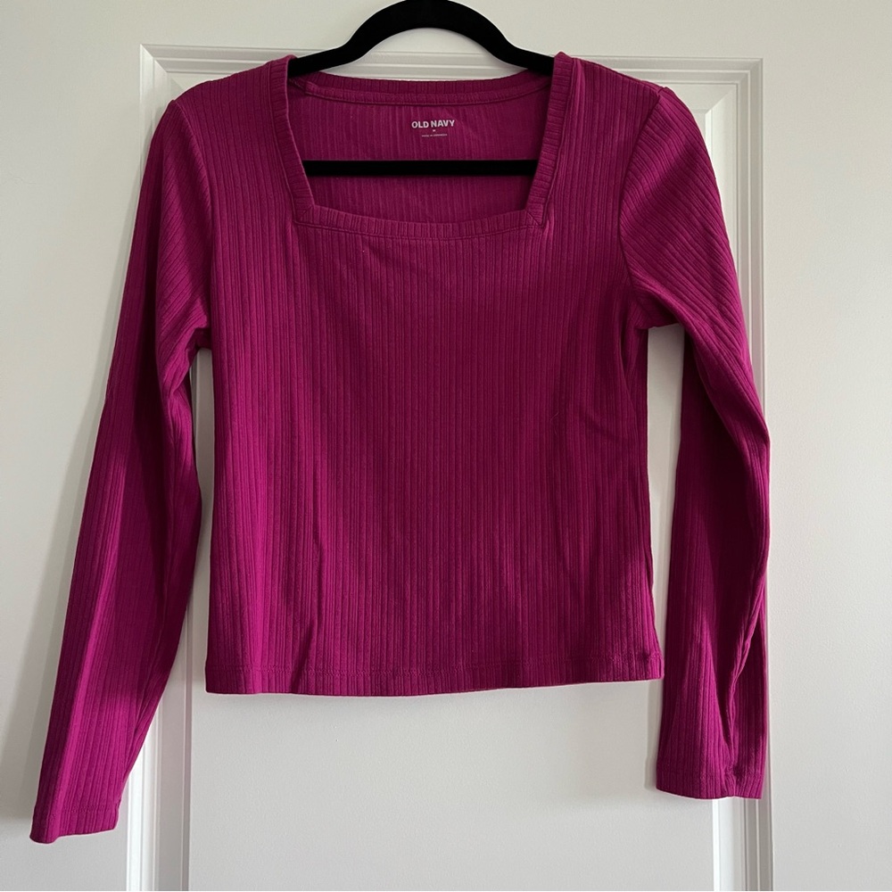 Old Navy Women’s Square Neck Ribbed Long Sleeve Shirt